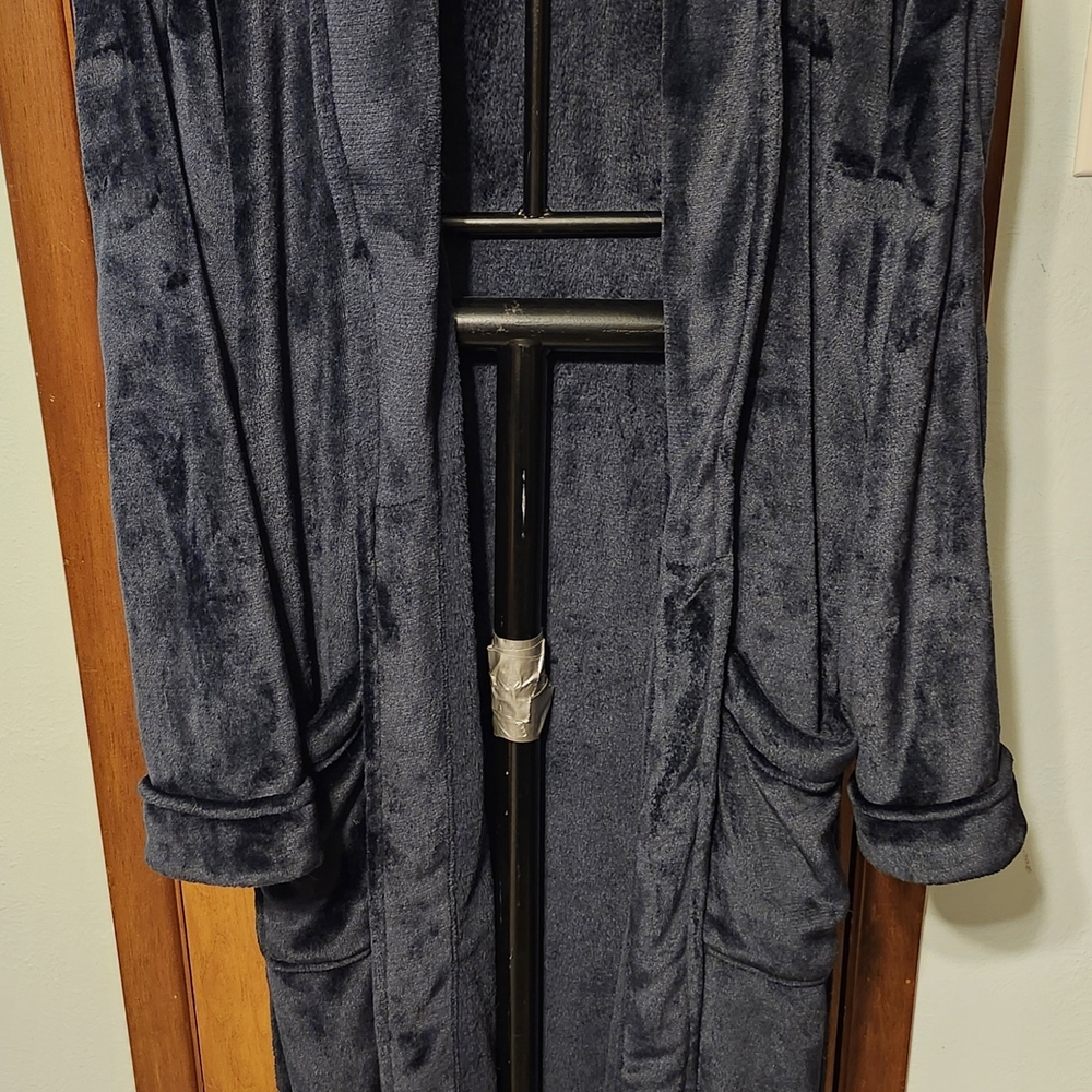 Women's Deep Blue almost Black Velvet Bathrobe. Size L/XL